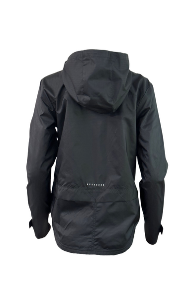 Nike running essentials 2025 jackets in black